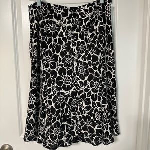 Black and white linen mid length skirt